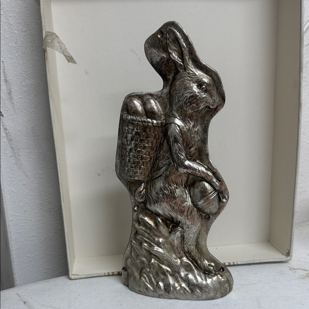Silver Bunny‎ Figurine Sculpture - Decorative Home Art Easter